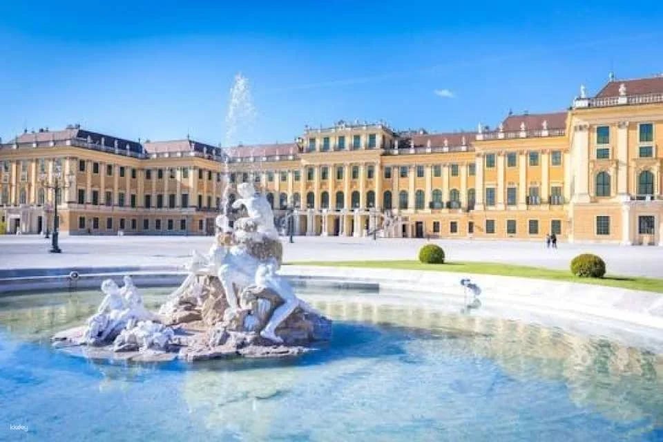 Schönbrunn Palace imperial self-guided audio tour (607404)