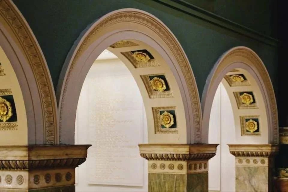 London National Gallery Ticket and Self-Guided Tour in Russian