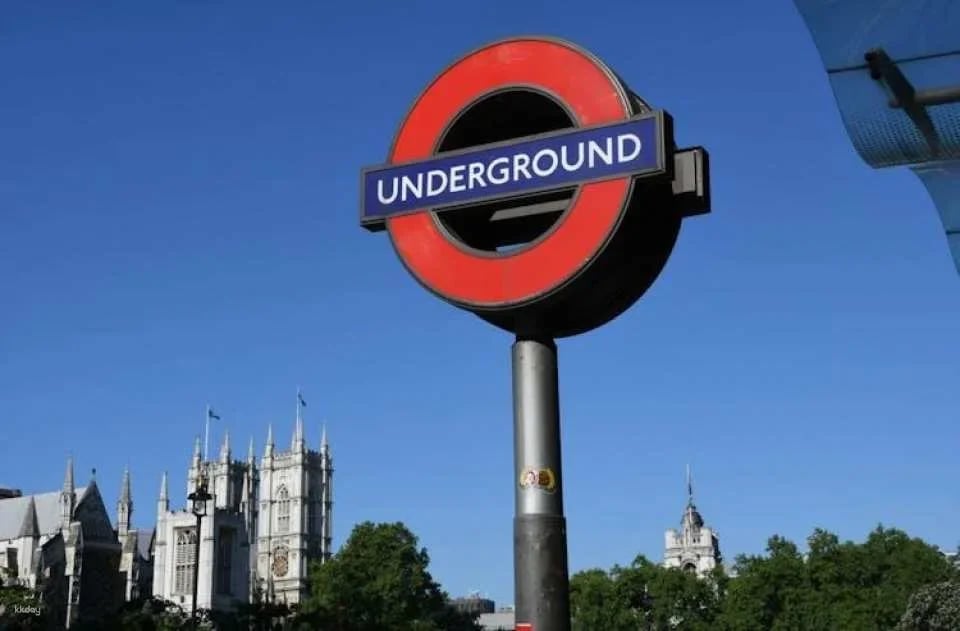 Westminster Walking Tour with Visit to Kew Gardens