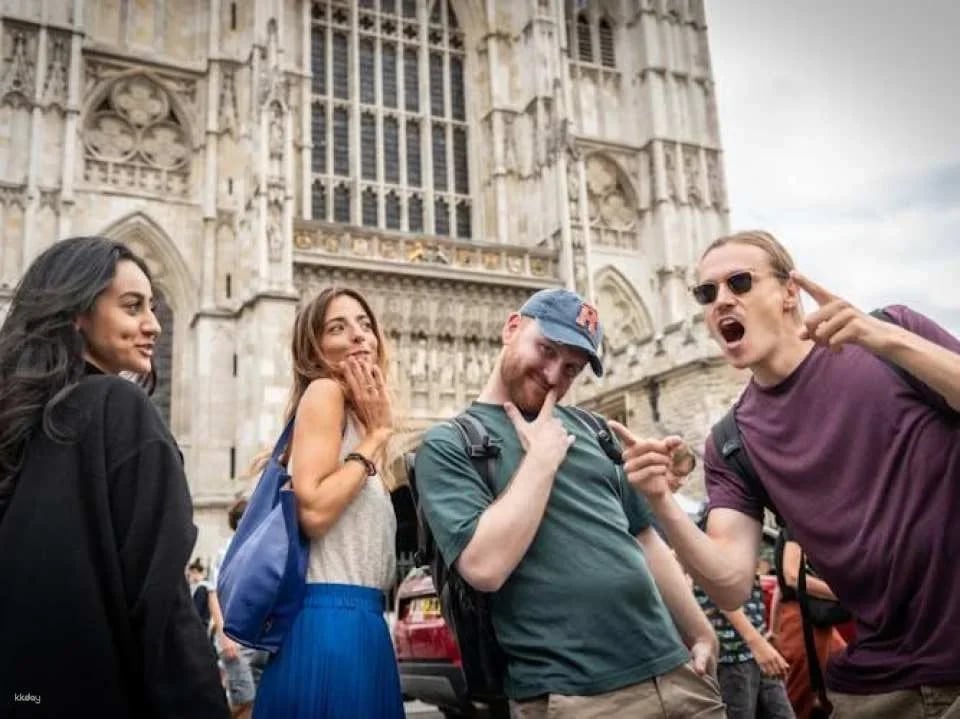 Thames River Cruise and Westminster Walking Tour