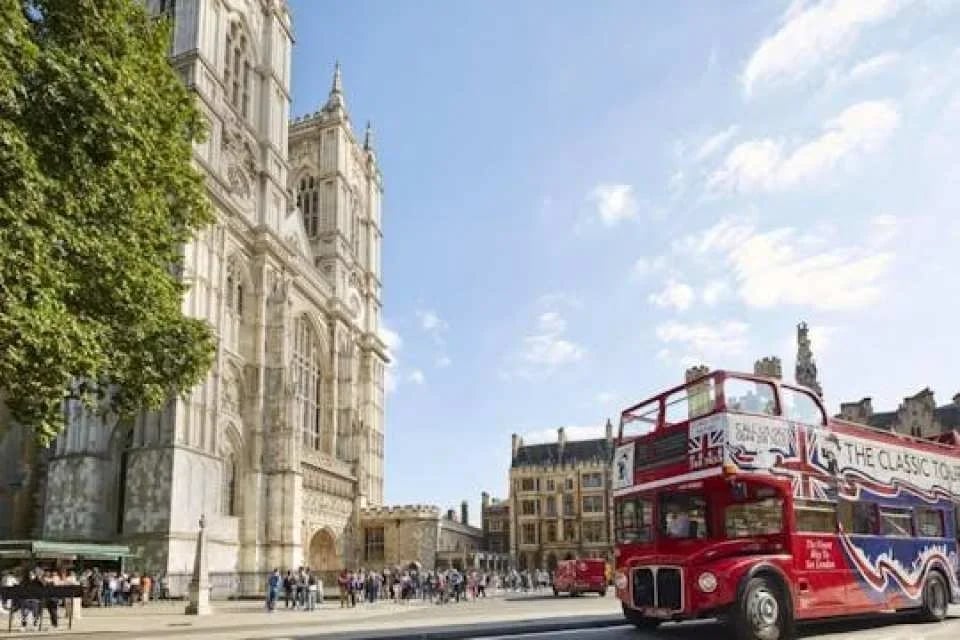 Vintage open-top bus tour with live guide in London