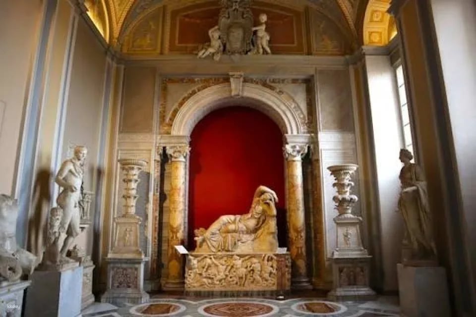 Vatican Museums and Sistine Chapel escorted entrance (610521)