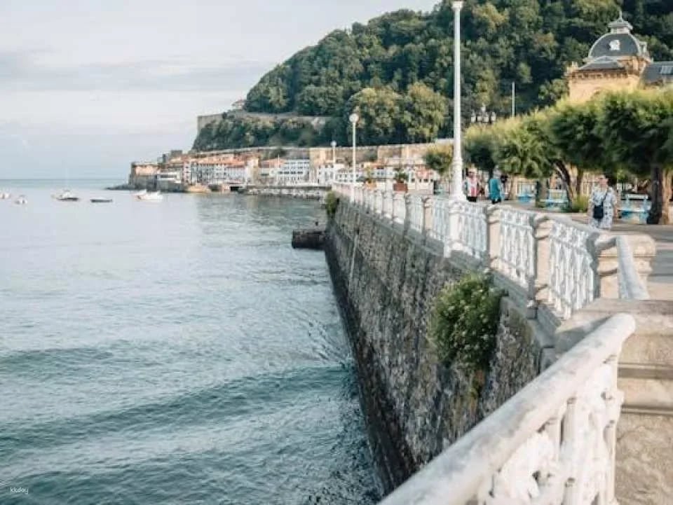 San Sebastián 90-minute walking guided tour