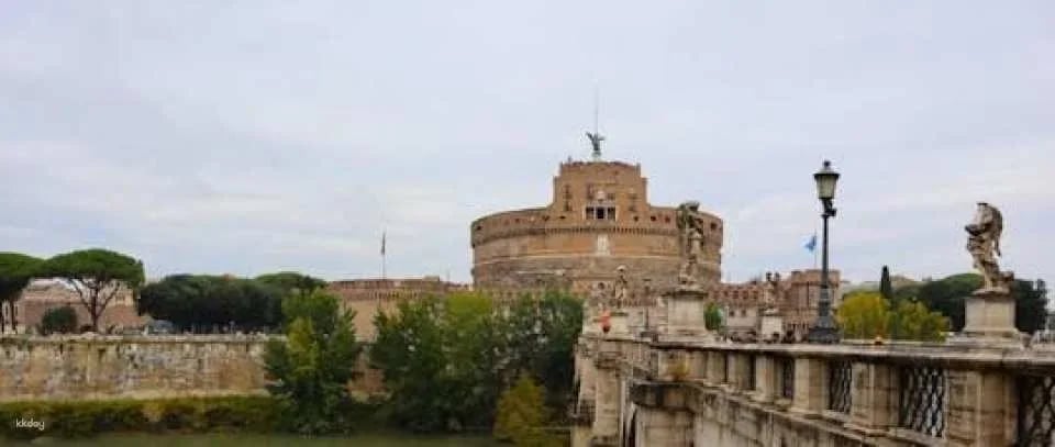 Passetto di Borgo and Castel Sant'Angelo access with audio guide (610802)