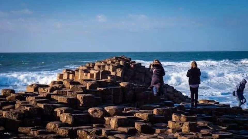 Giant's Causeway, GOT Film Locations and Belfast City Sightseeing Tour
