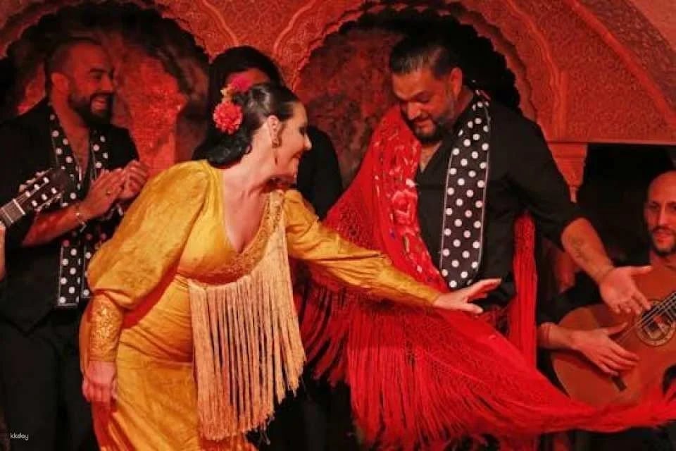 Flamenco show at Tablao Flamenco Cordobes with drink or dinner option (612091)