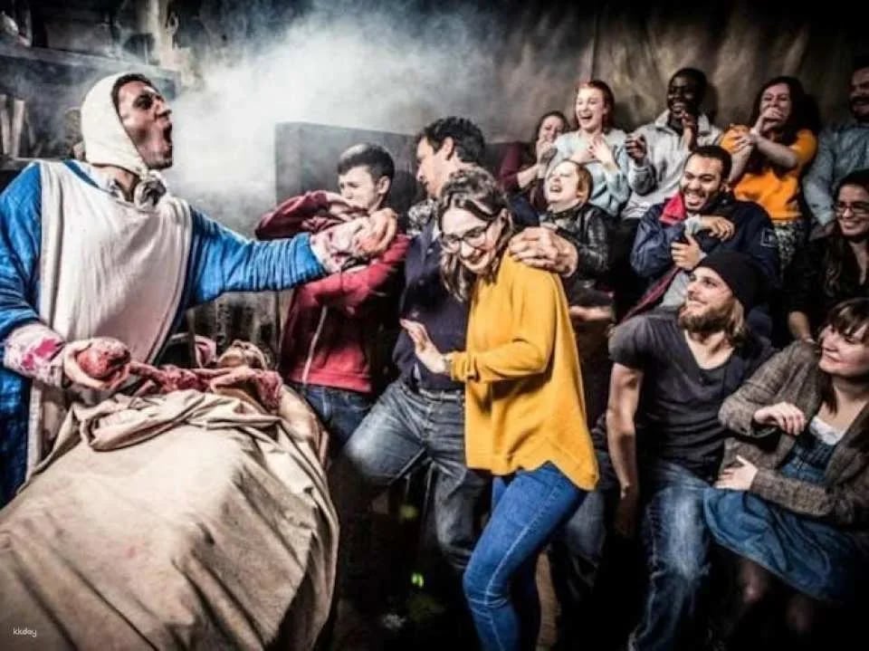 London Walking Tour with Entrance Ticket to The London Dungeon