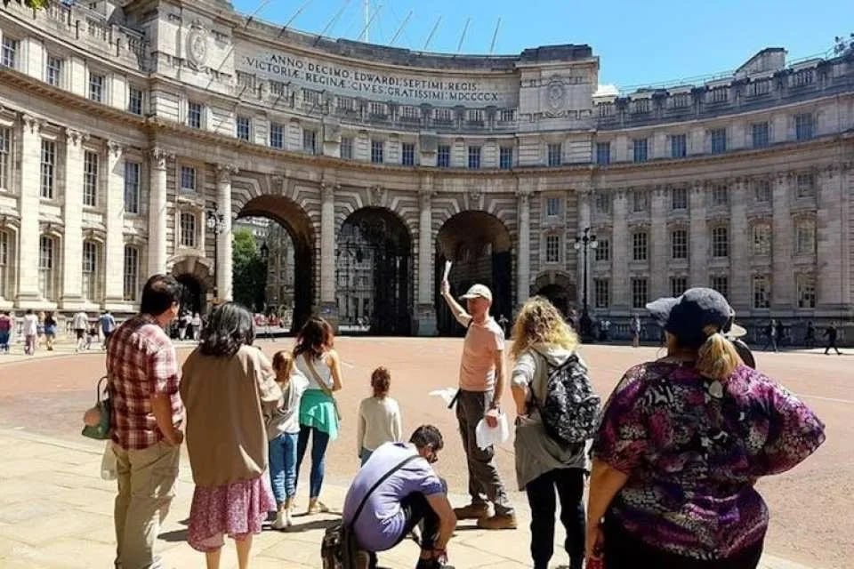 Houses of Parliament and Westminster Walking Tour