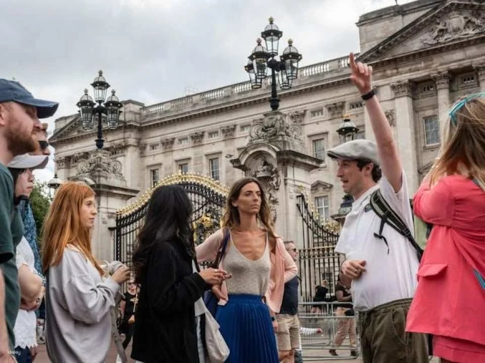 Houses of Parliament and Westminster Walking Tour