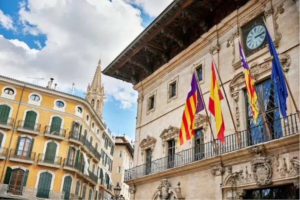 Palma de Mallorca: Small-Group Tour & Fast-Track Cathedral