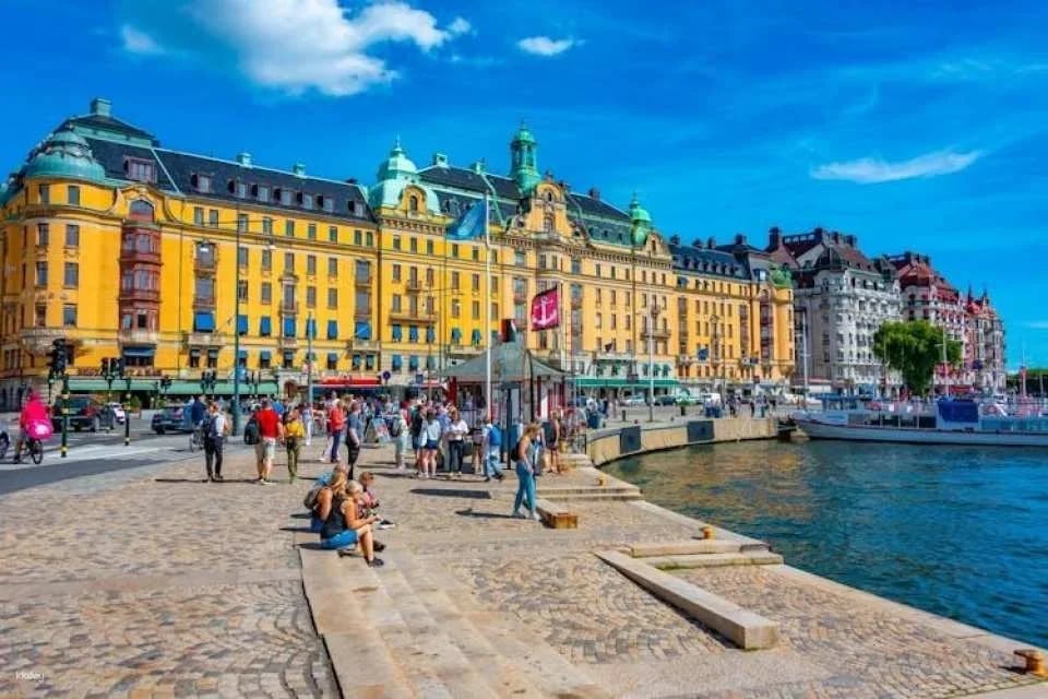 Stockholm combo tickets with hop-on hop-off bus and boat tour