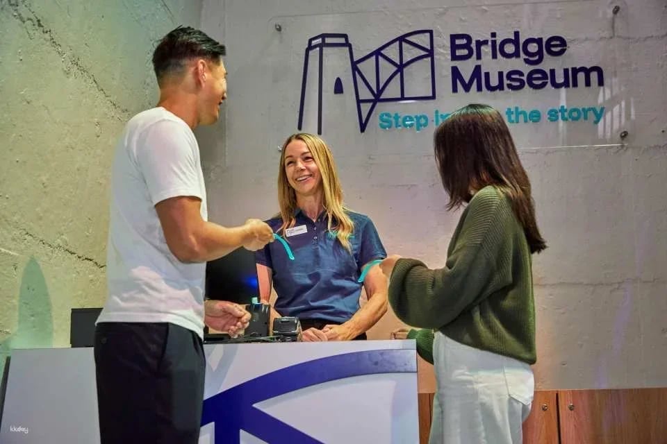 Sydney Harbour BridgeMuseum | Day Session (613842)