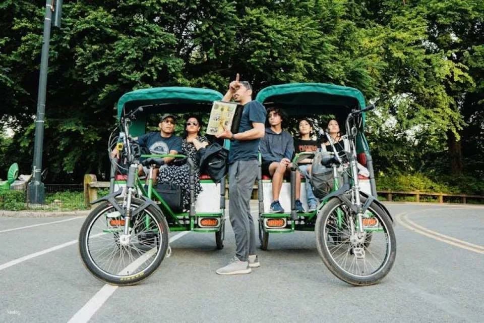 Guided pedicab tour through New York's Central Park