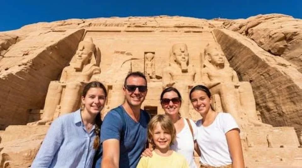 Guided Tour of Abu Simbel Temples from Aswan with Nubian Lunch