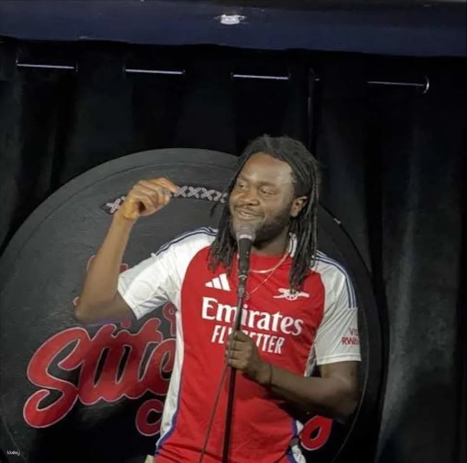 In Stitches Comedy Club Dublin Saturday early show tickets