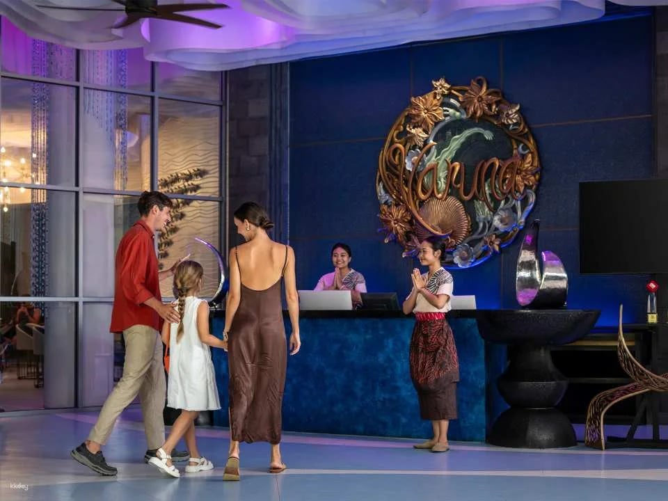 Varuna Underwater Theatrical Show & Fine Dining Experience