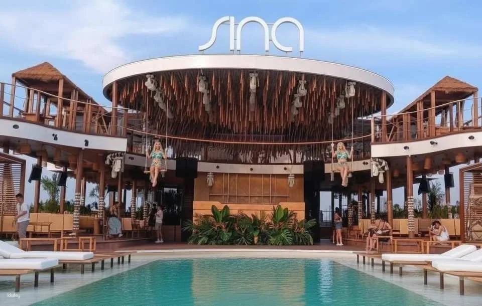 Pattaya Sina Floating Beach Club Experience