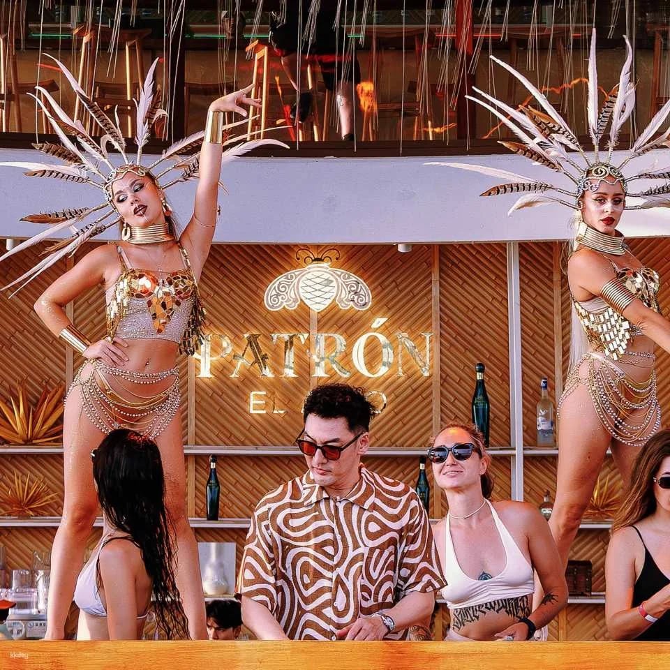 Pattaya Sina Floating Beach Club Experience