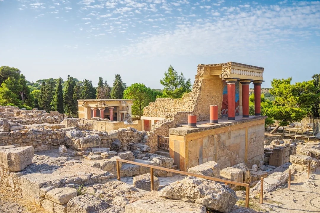 Knossos Palace Small Group Guided Tour with Entry Tickets Image 7