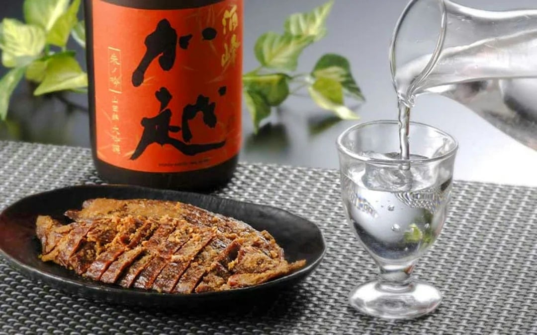 Komatsu: Kaetsu Brewery Tour with Sake Tasting