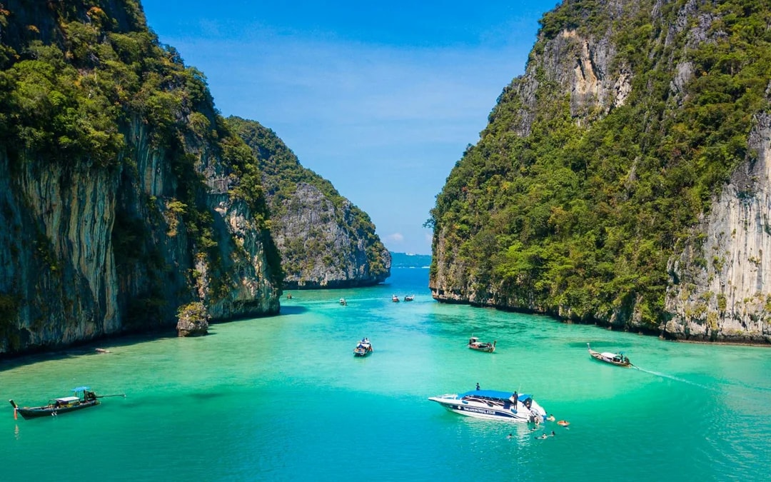 From Krabi: Early Bird Phi Phi & 4 Islands Tour by Speedboat with Breakfast, Lunch & Transfers Image 6