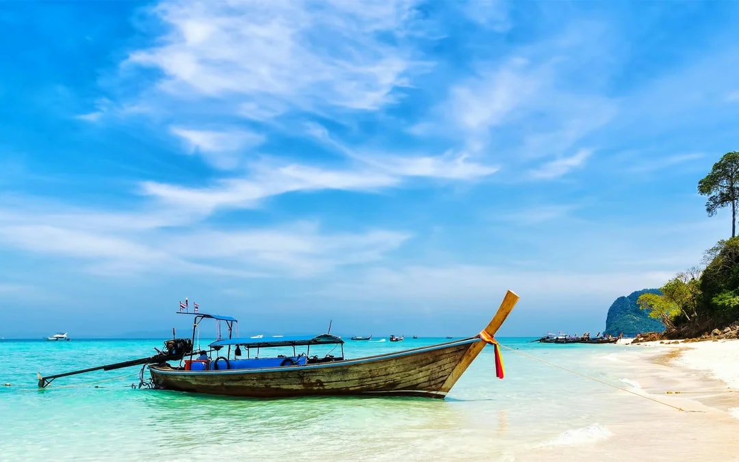 From Krabi: Early Bird Phi Phi & 4 Islands Tour by Speedboat with Breakfast, Lunch & Transfers Image 9
