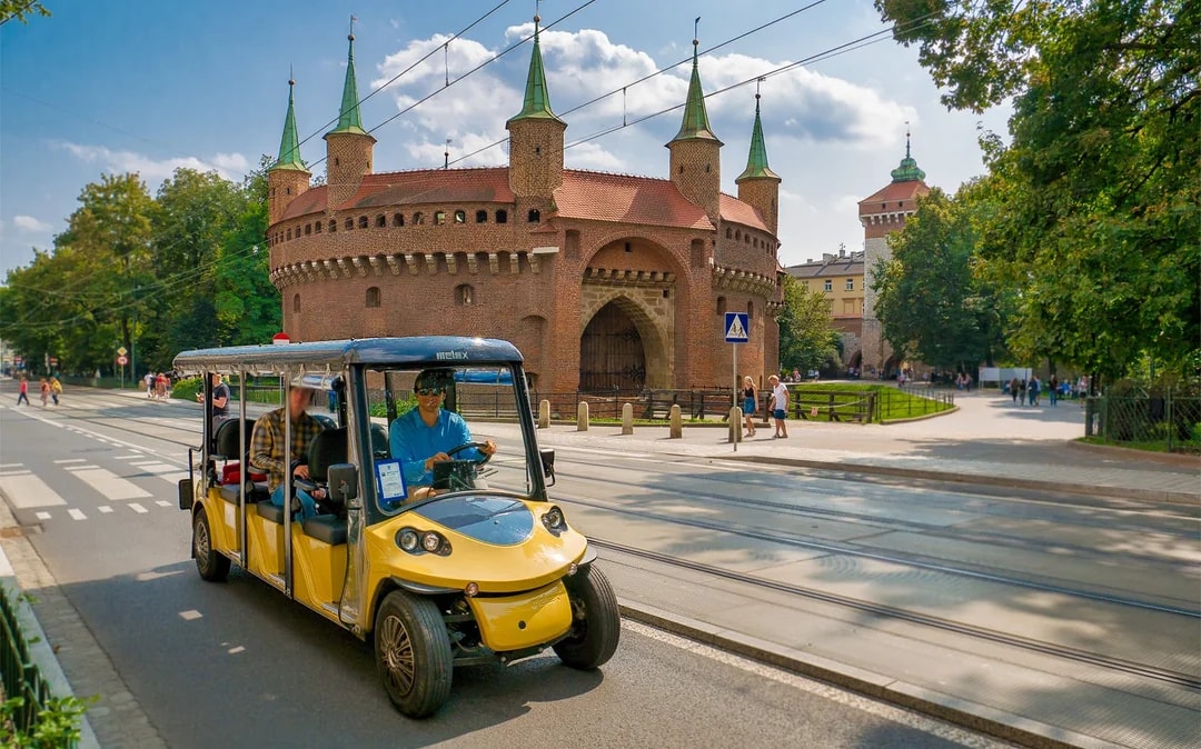Krakow Audio Guided Tour in an Electric Car Image 3