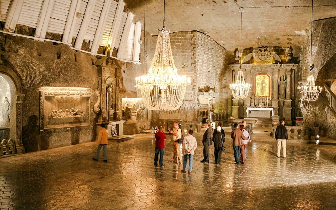  From Krakow: Auschwitz-Birkenau & Wieliczka Salt Mine Guided Tour
 Image 4