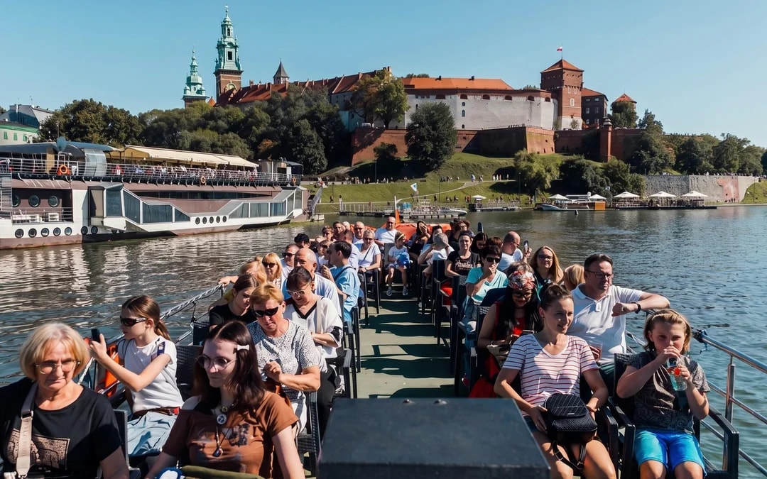 Krakow Vistula River Sightseeing Cruise with Guided Commentary Image 6