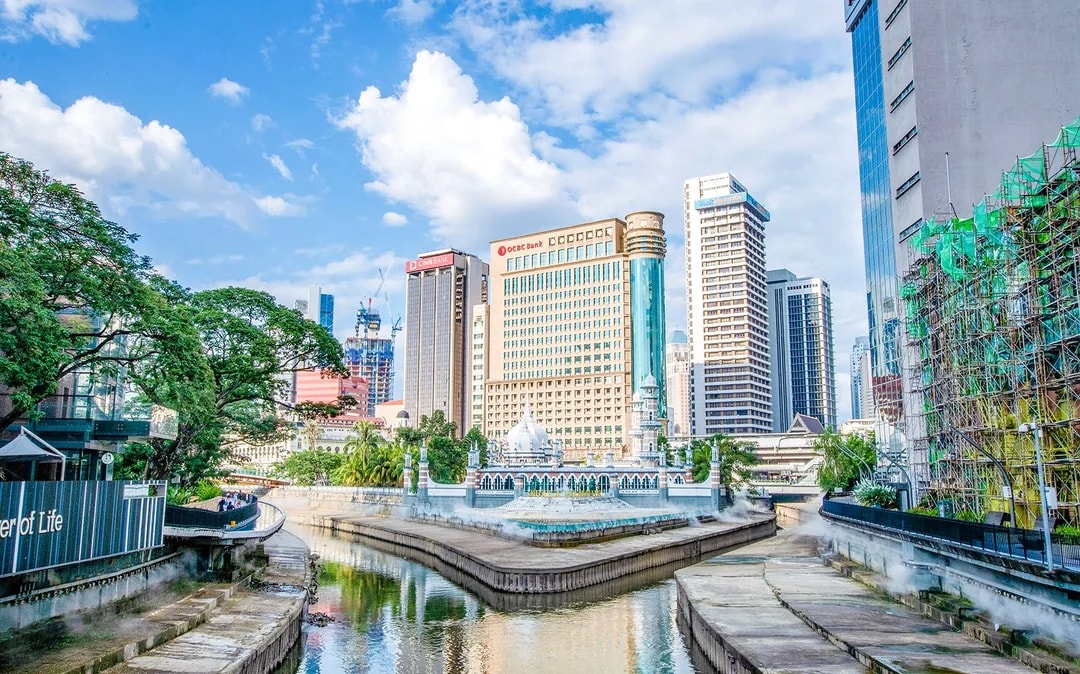 From Kuala Lumpur: Day Tour of Batu Caves & Kuala Lumpur City with Transfers Image 10