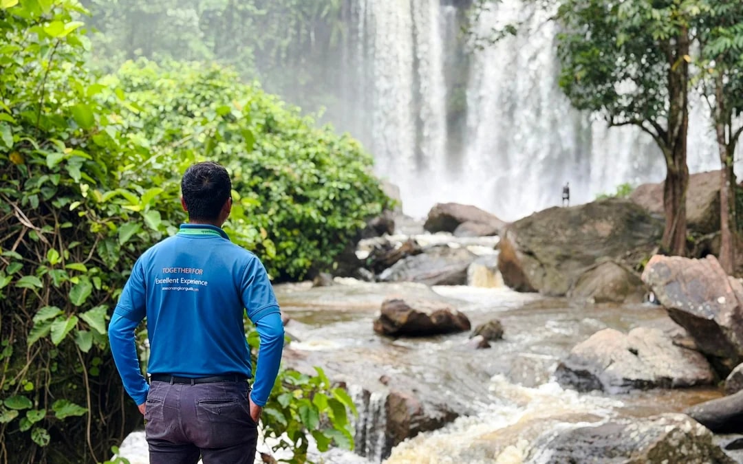 Kulen Mountain Waterfall Small Group Tour with Picnic Lunch from Siem Reap Image 9