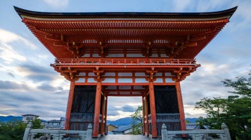 Kyoto + Nara + Uji One-Day Tour: Gion Garden/Yasaka Shrine/Kinshi Market [Group of 9] Day Tours
