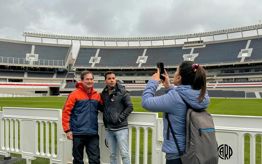 La Bombonera & River Plate Guided Tour Image 1