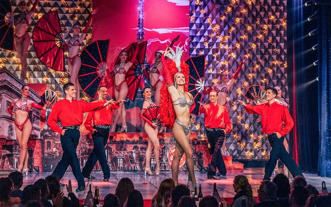 La Nouvelle Eve Cabaret Show with Champagne Image 2