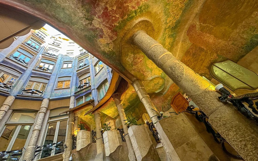 La Pedrera-Casa Milà Guided Sunrise Tour Image 6