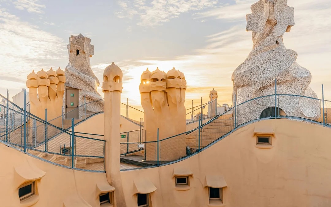 La Pedrera-Casa Milà Guided Sunrise Tour Image 4