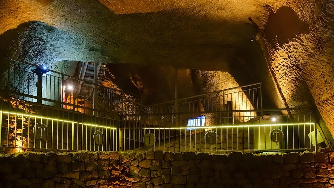 LAPIS Museum Guided Tour in Italian, Naples