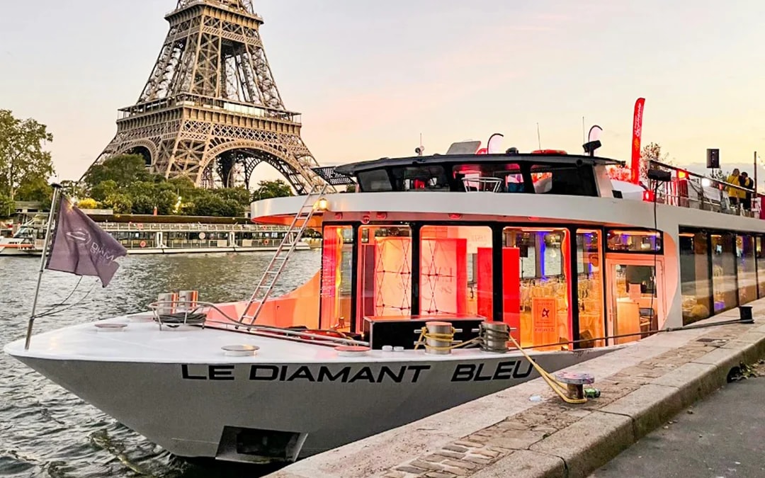Le Diamant Bleu Seine River Lunch or Dinner Cruise Image 9