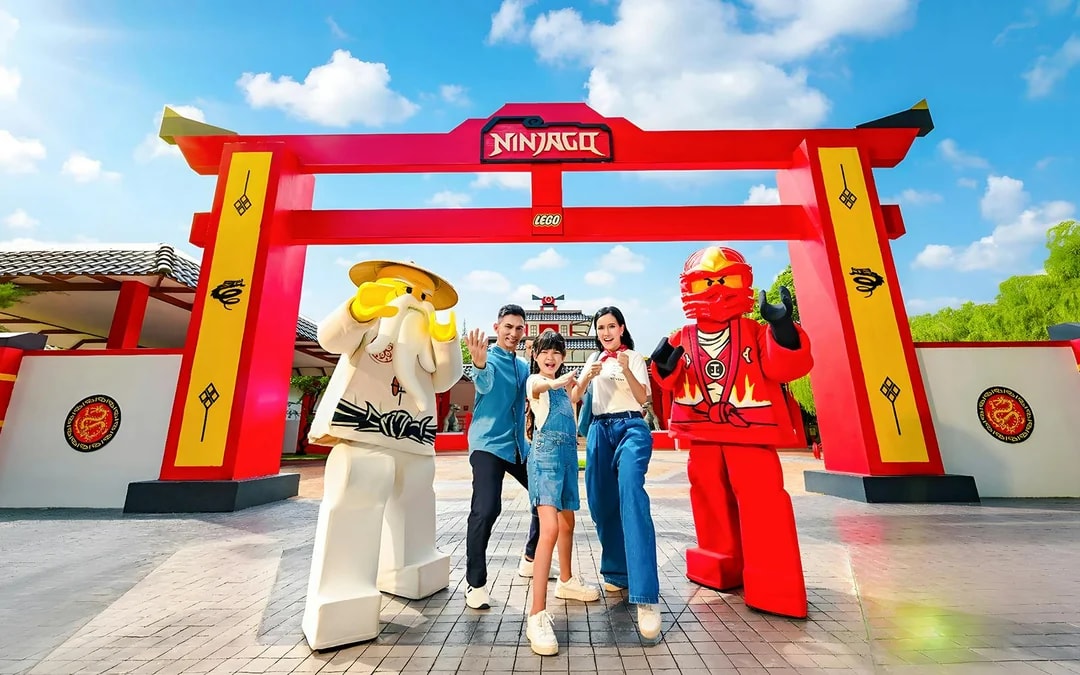 LEGOLAND® Malaysia Admission Ticket + Round Trip transfers from Singapore Image 8