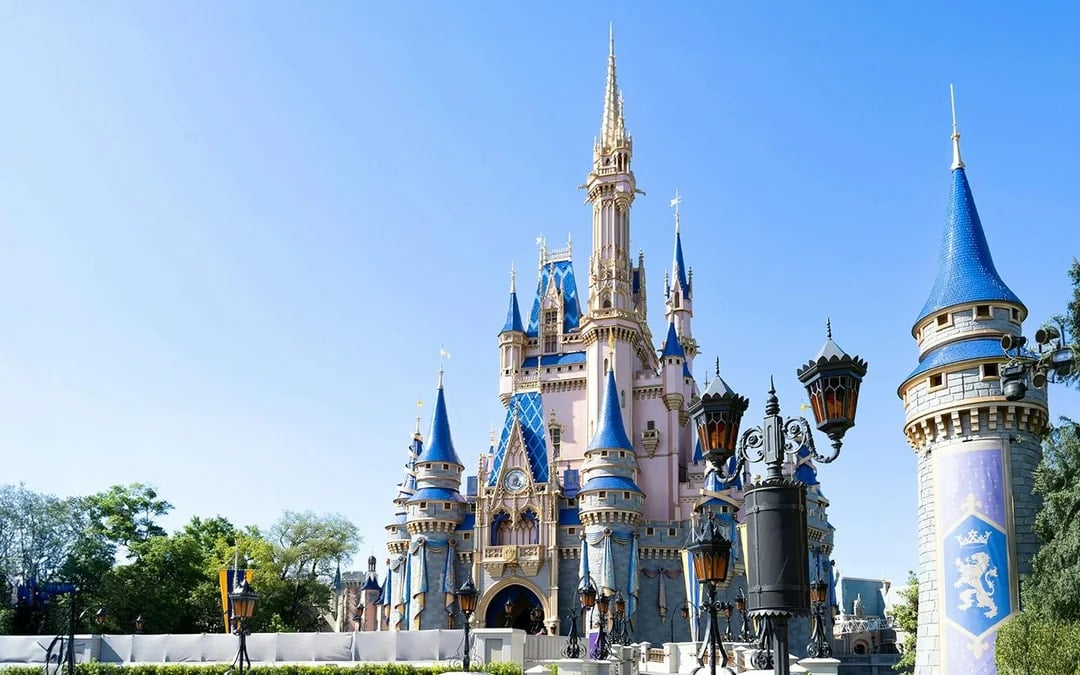 Limited Time Offer: Walt Disney World Orlando 4-Day 4-Park Magic Tickets Image 1