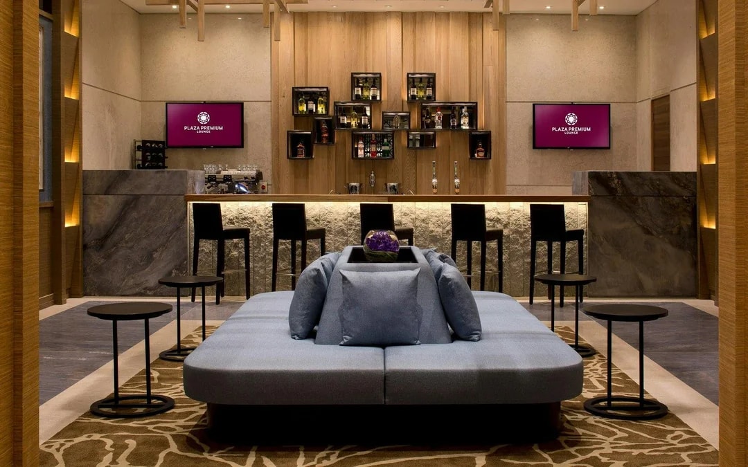 London Heathrow Airport: Plaza Premium Lounge at Terminal 2 Image 1