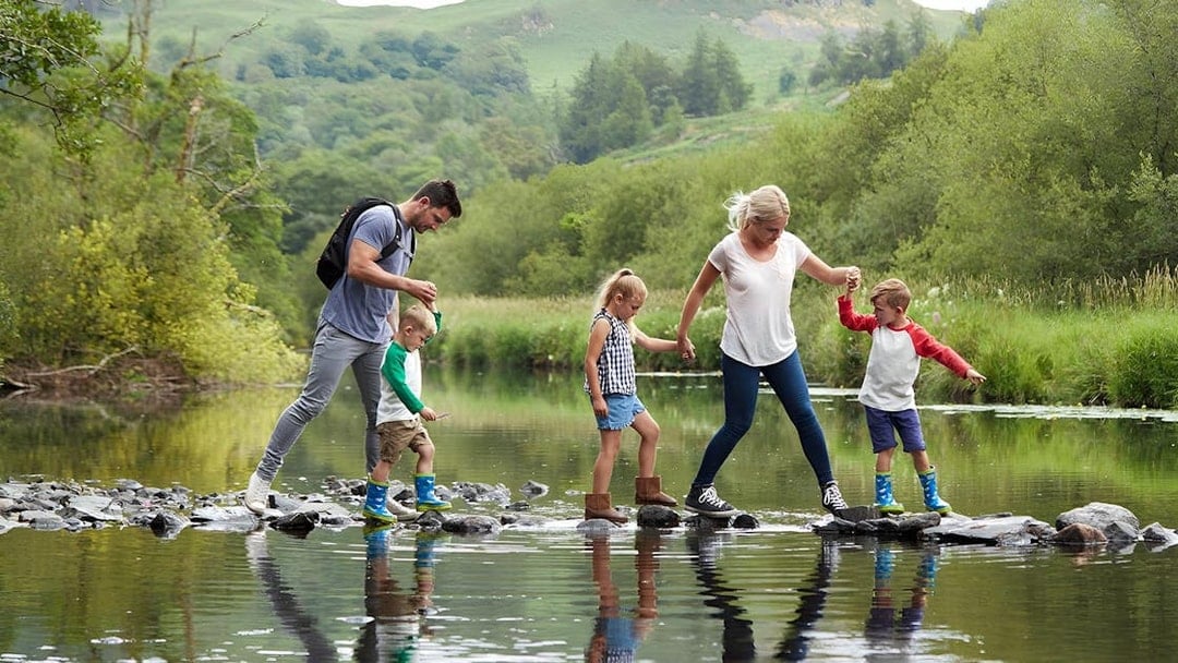 Day Tour of the Lake District from London with Cream Tea & Cruise