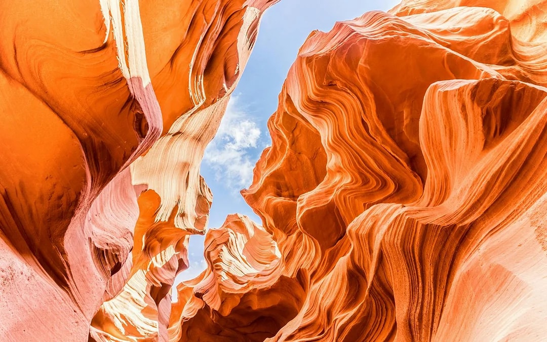 Lower Antelope Canyon Tour with Navajo Guide Image 7