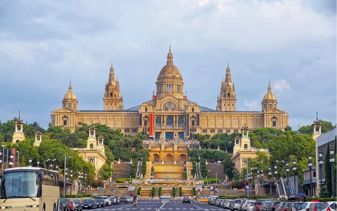 Magical Barcelona: Self-Guided City Exploration Game Image 3