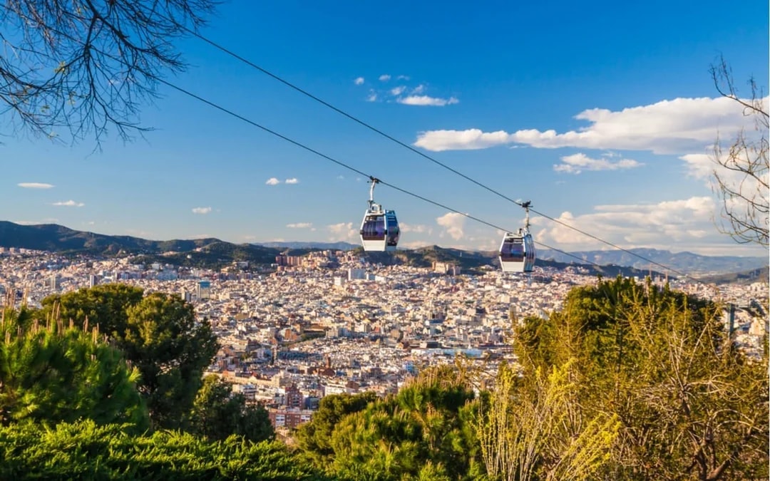 Magical Barcelona: Self-Guided City Exploration Game Image 4