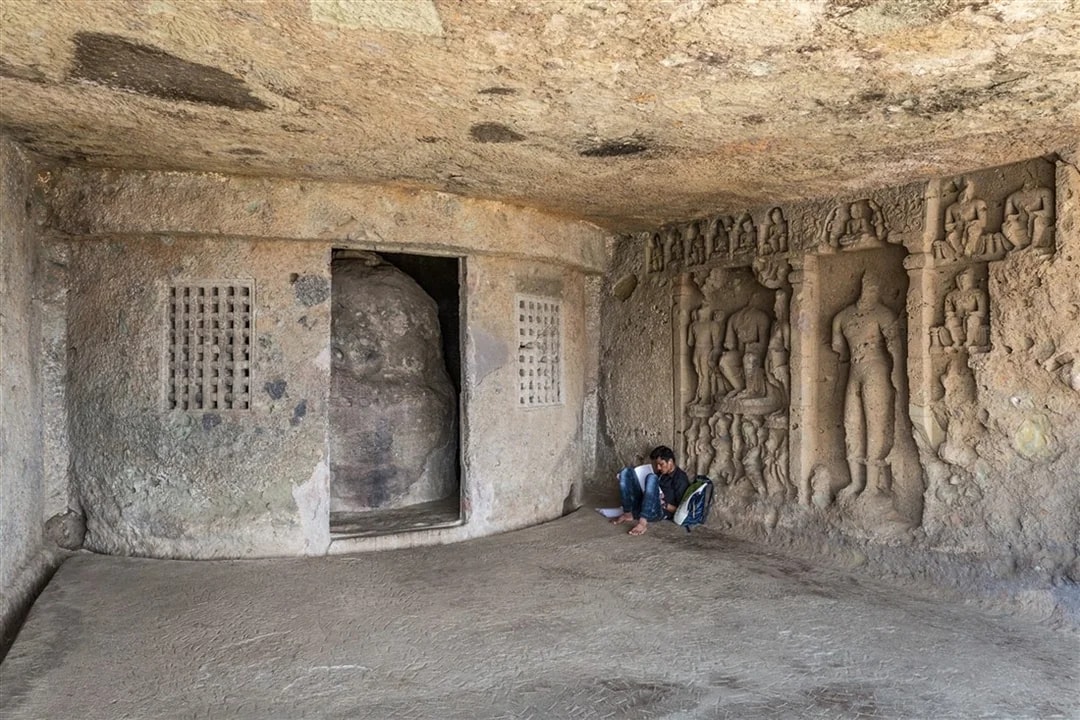 Mahakali Caves: Skip The Line Ticket + Orientation Service