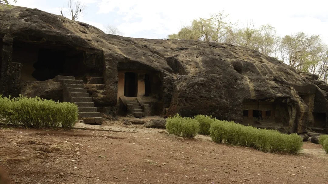 Mahakali Caves: Skip The Line Ticket + Orientation Service