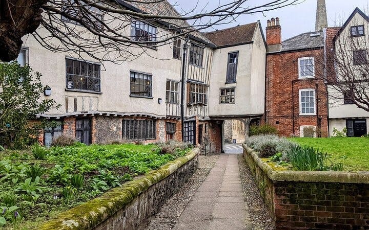 Medieval Norwich: Self-Guided City Exploration Game Image 6