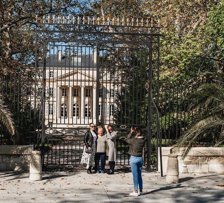From Bordeaux: Médoc Region Food and Wine Tour