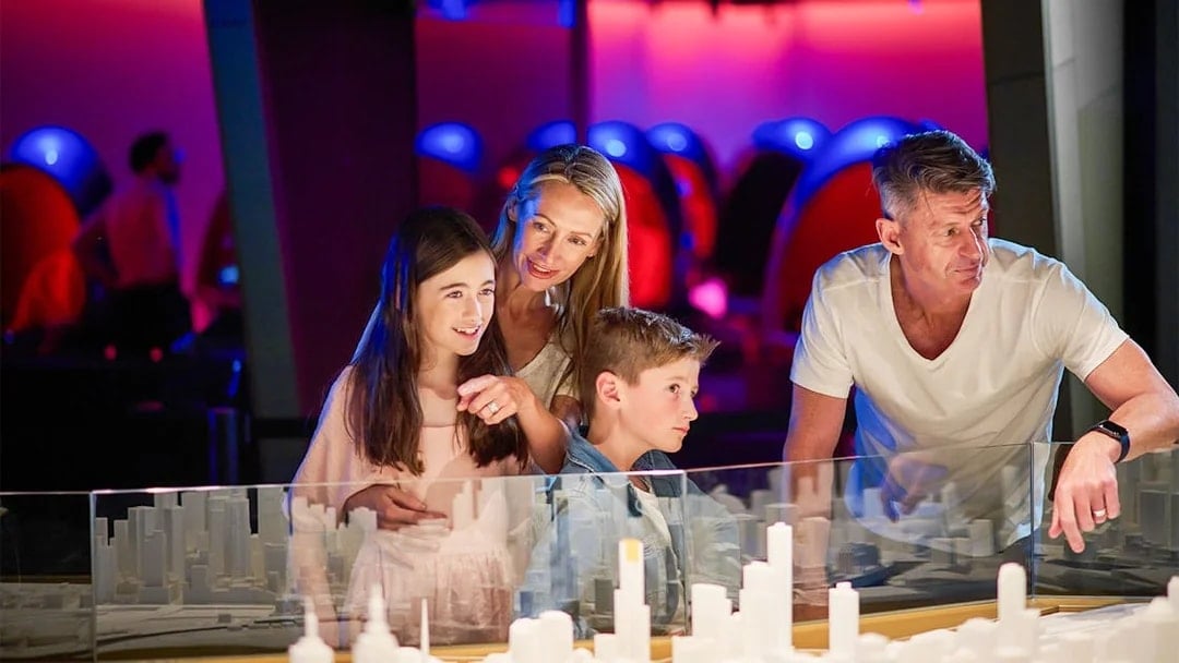 Melbourne Ultimate Skydeck Package: VR Experience, The Edge and Bar Voucher